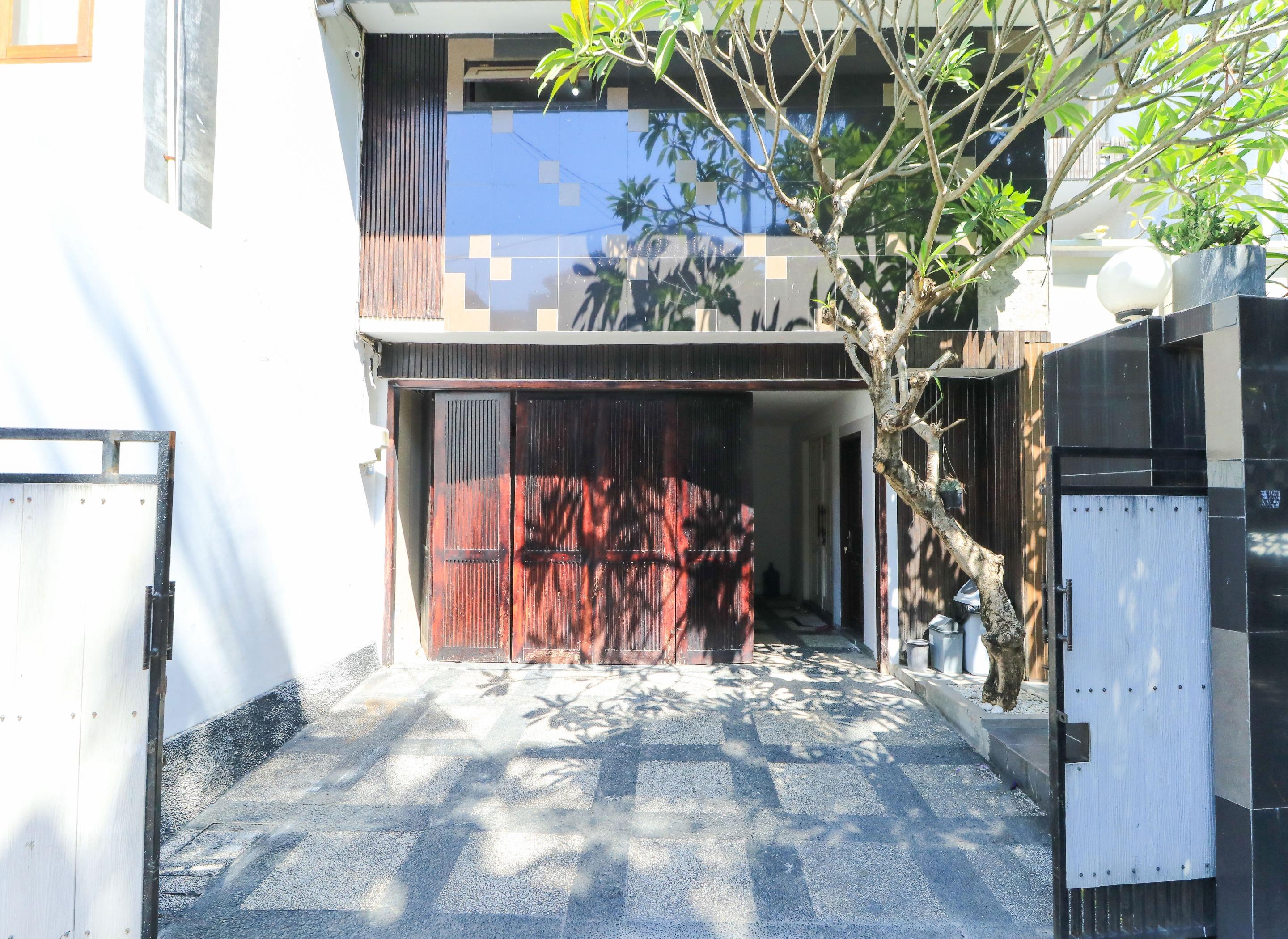 Kubu Kalih Residence Denpasar Exteriér fotografie